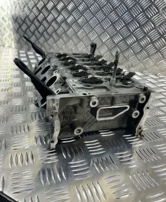 Audi A6 S6 C6 4F Engine head 0594AF
