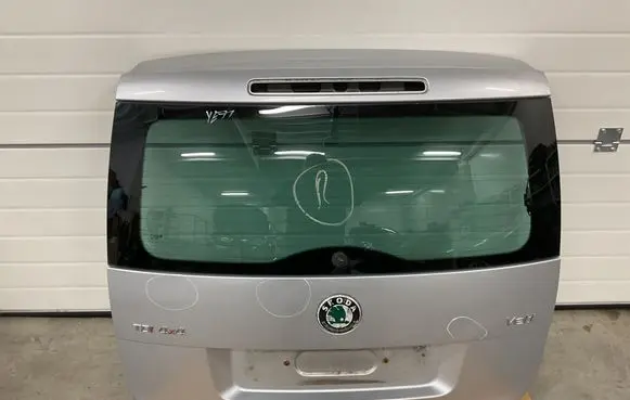 Tailgate/trunk/boot lid