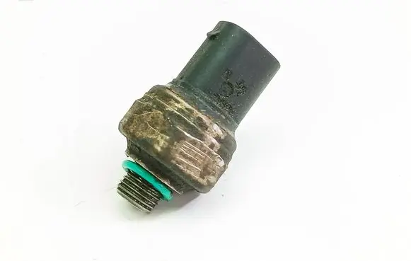 BMW 3 E46 Air conditioning (A/C) pressure sensor 