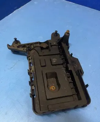 Battery box tray