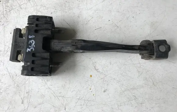 Opel Astra H Front door check strap stopper 13107175
