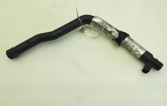 Mercedes-Benz E W212 Breather hose/pipe A6510101082 6510160030