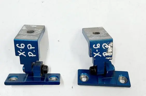 BMW X6 F16 Front door hinge set 7325056