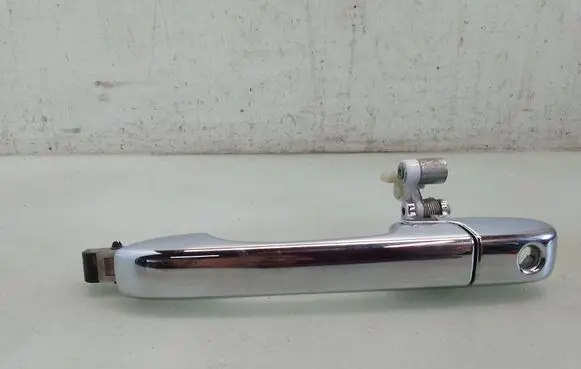 Honda CR-V Front door exterior handle