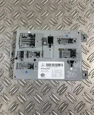 Mercedes-Benz C W205 Comfort/convenience module A2059008304