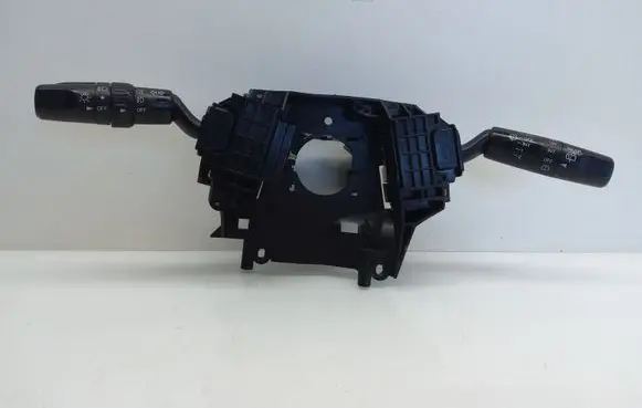Mazda 3 I Wiper turn signal indicator stalk/switch 17D682