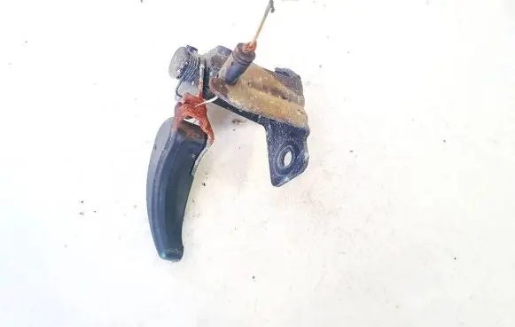 KIA Rio Engine bonnet (hood) release handle