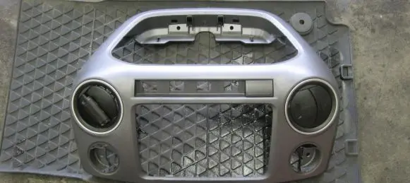 Volkswagen Amarok Radio/GPS head unit trim 2H0857211F