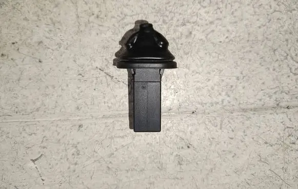 BMW 5 F10 F11 Fuel tank opening switch 82289392