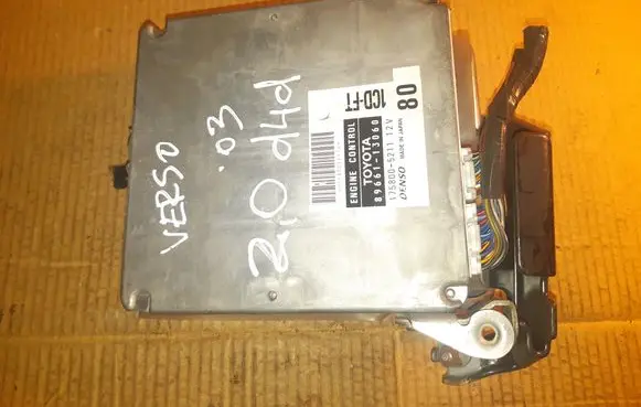 Toyota Corolla Verso E121 Engine control unit/module 1758005211U 8966113060 1758005211