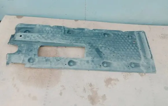 Seat Leon (1P) Center/middle under tray cover 1Q0825212A 1Q0825212 1K0825212L