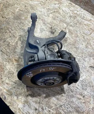 Audi A8 S8 D4 4H Rear wheel hub 