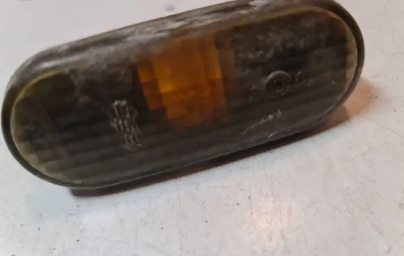 Volkswagen Golf III Front fender indicator light 3A0949117B
