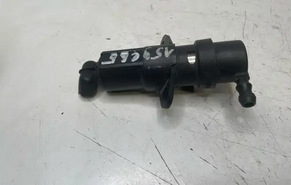 BMW 7 E65 E66 Headlight washer spray nozzle 7001949