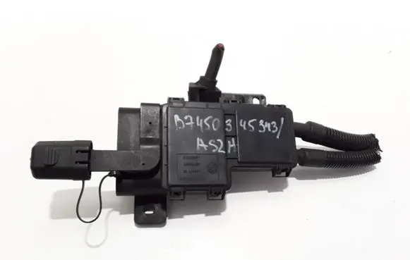 BMW 7 E65 E66 Fuse module 10688710 61138387568 1860700000