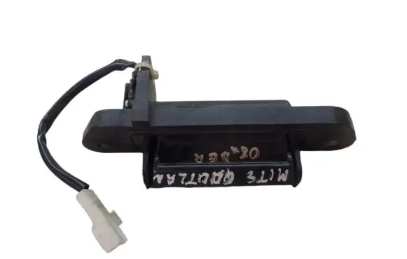 Tailgate opening switch
