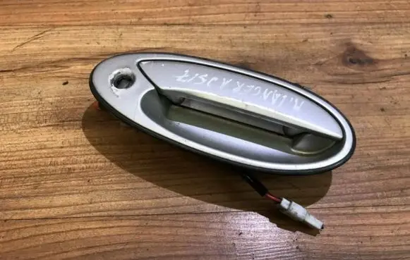 Mitsubishi Lancer Front door exterior handle mb819554