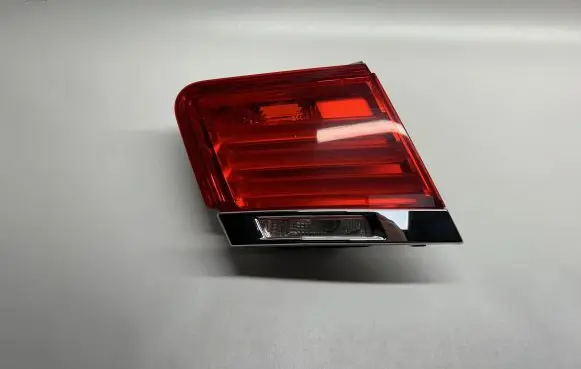 BMW 7 F01 F02 F03 F04 Tailgate rear/tail lights 7182205