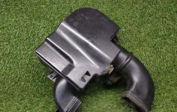 KIA Soul Intake resonator 28220B2000