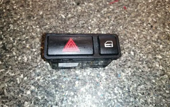 BMW 3 E46 Hazard light switch 8368920