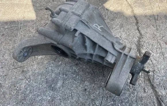 Mercedes-Benz R W251 Rear differential