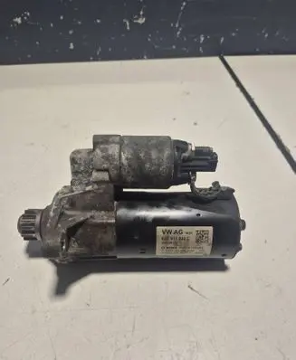 Volkswagen Touran II Starter motor 02E911024C 03032015