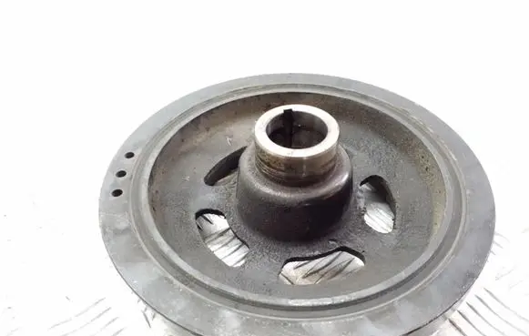 Mercedes-Benz C W203 Crankshaft pulley
