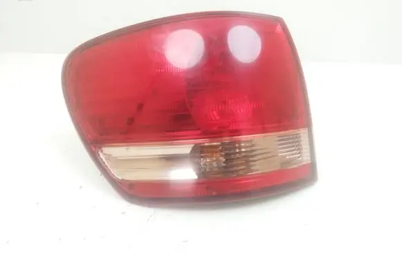 Toyota Avensis Verso Rear/tail lights 7652