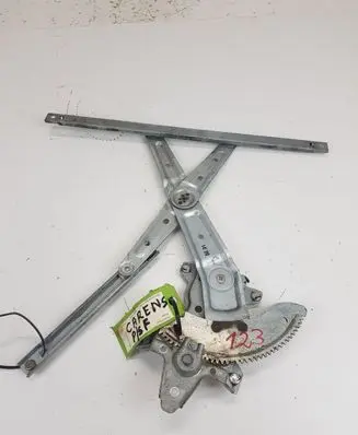 KIA Carens I Front window lifting mechanism without motor