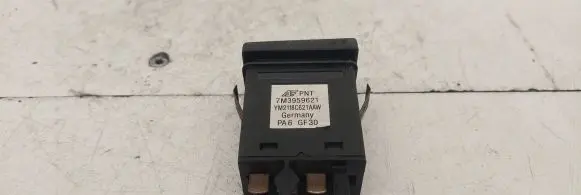 Seat Alhambra (Mk1) Windscreen/window heater switch 7M3959621 YM2118C621AAW