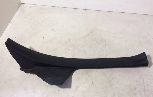 Lexus IS 200-300 Rear sill trim cover 6791853010