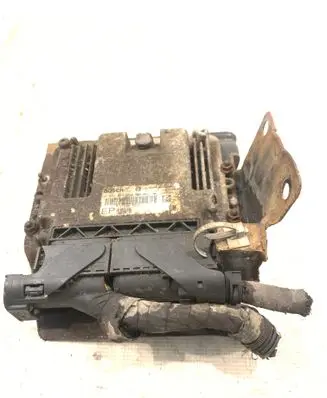 Opel Zafira B Engine control unit/module 0281014024 55205622 1039S18743