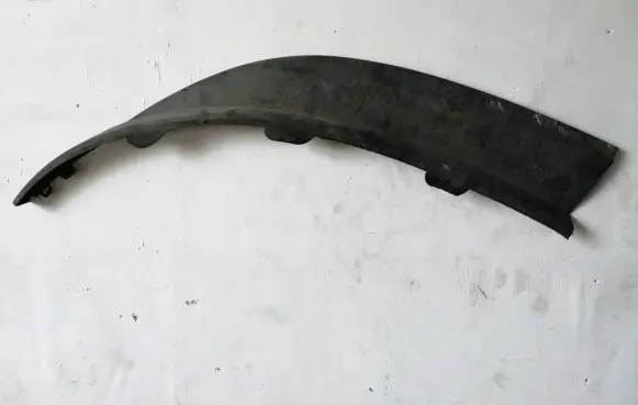 Opel Astra J Front bumper lip 13264407