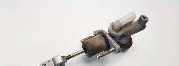 Nissan Almera Tino Clutch master cylinder