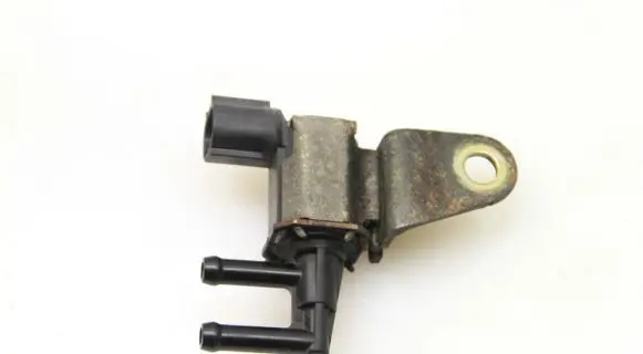 Subaru Legacy Turbo solenoid valve K5T48479