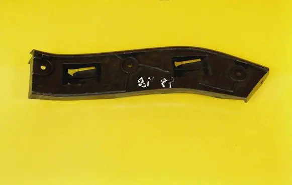 Volkswagen Polo IV 9N3 Front bumper mounting bracket 6Q0807184