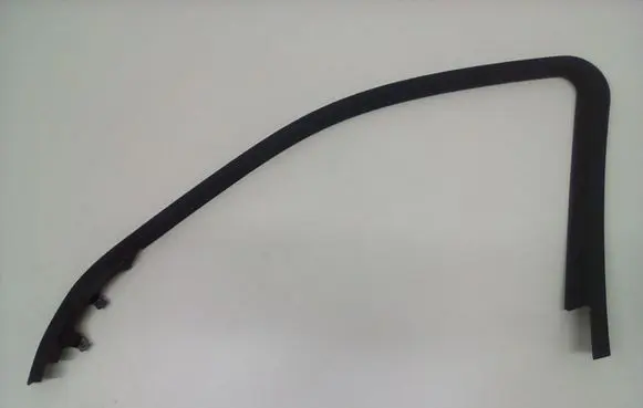 Mercedes-Benz GLE (W166 - C292) Front door glass trim molding A1667270278
