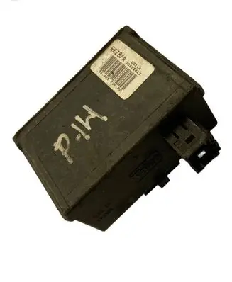 Peugeot 607 Central locking relay 9648572680 ST784A