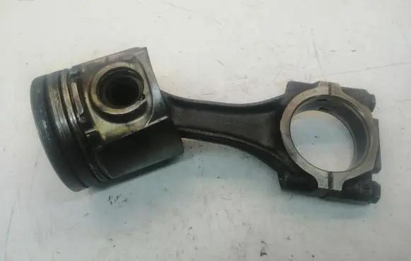 Fiat Ducato Piston with connecting rod