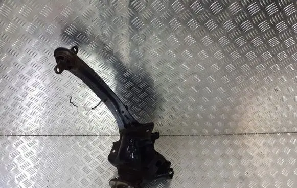 Volvo V50 Stub axle 