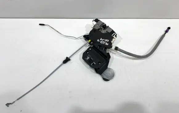 Mercedes-Benz ML W166 Front door lock A1667200435 49438007 ZGS002