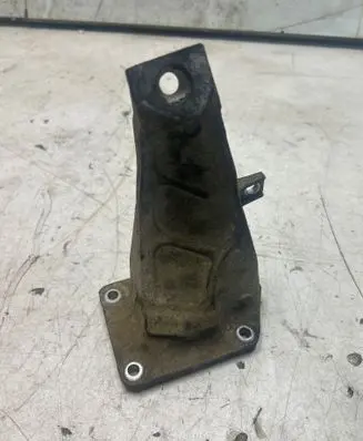 BMW 3 E46 Engine mounting bracket 6754185