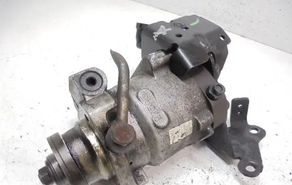 Ford Mondeo Mk III Fuel injection high pressure pump 2C1Q9B395AC