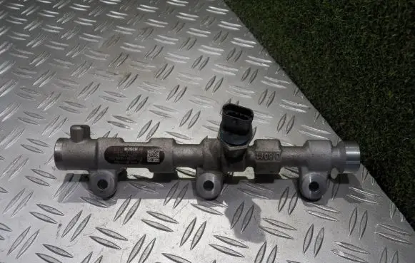 Opel Movano B Fuel main line pipe 175215697R