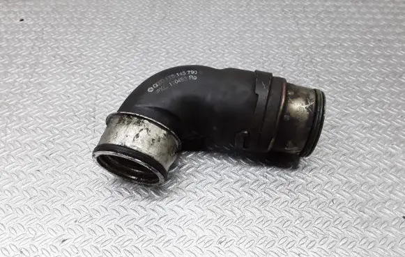 Audi A3 S3 A3 Sportback 8P Intercooler hose/pipe 1T0145790B
