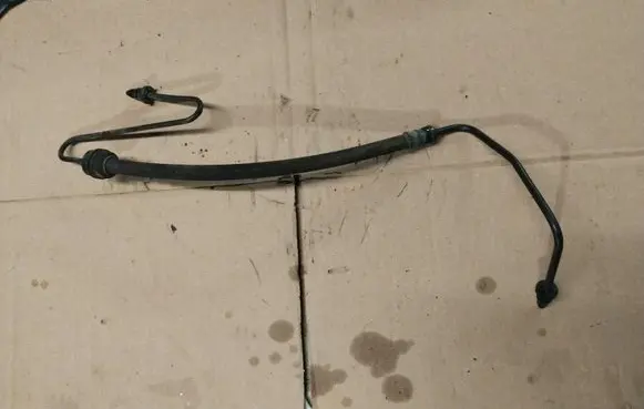 Volkswagen Golf V Clutch pipe/line 1K1721465