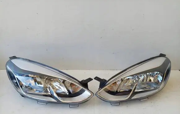 Ford Fiesta Headlights/headlamps set 