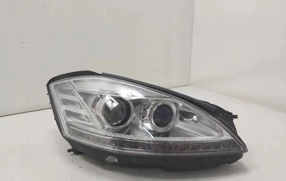 Mercedes-Benz S W221 Headlight/headlamp