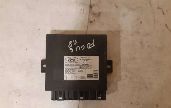 Ford Focus Comfort/convenience module 98AG15K600DB 5WK47230B