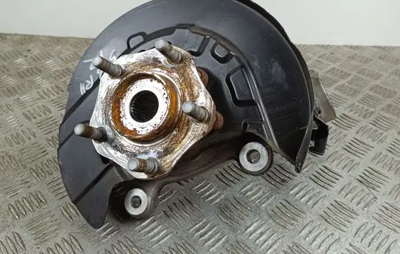 Nissan X-Trail T33 Front wheel hub